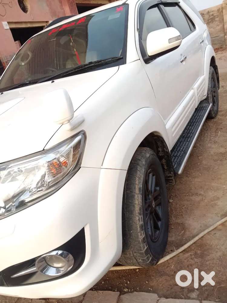 Toyota Fortuner 2016 Suv.