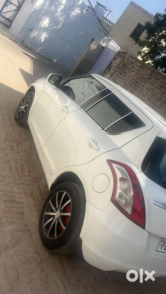 Maruti Suzuki Swift 2016