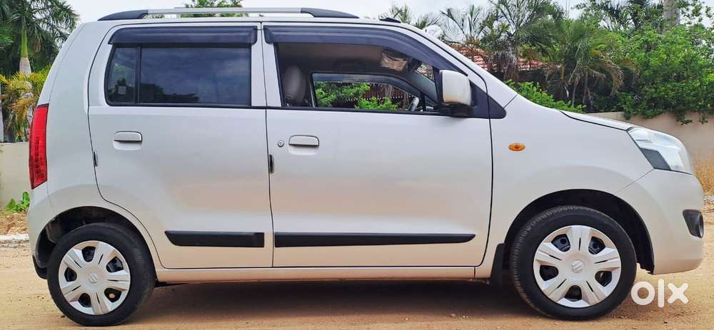 Maruti Suzuki Wagon R 1.0 Vxi Amt, 2016, Petrol