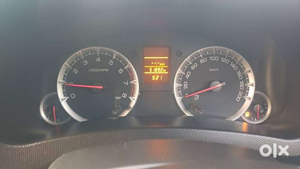 Maruti Suzuki Swift Vxi + Manual, 2012, Petrol