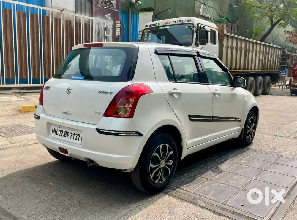 Maruti Suzuki Swift 2010 Petrol 60350 Km Driven
