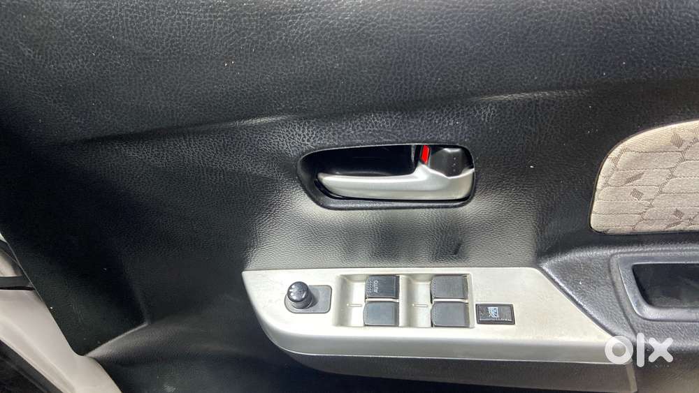 Maruti Suzuki Wagon R Vxi Amt, 2016, Petrol