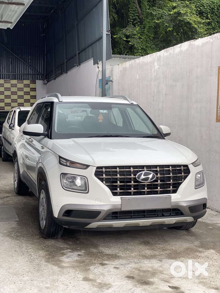 Hyundai Venue S (o) 1.0 Turbo Mt, 2020, Petrol