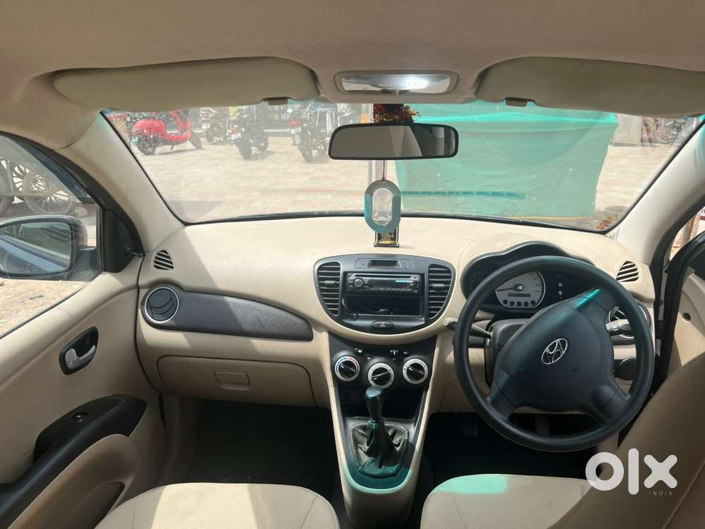 Hyundai I10 Gray