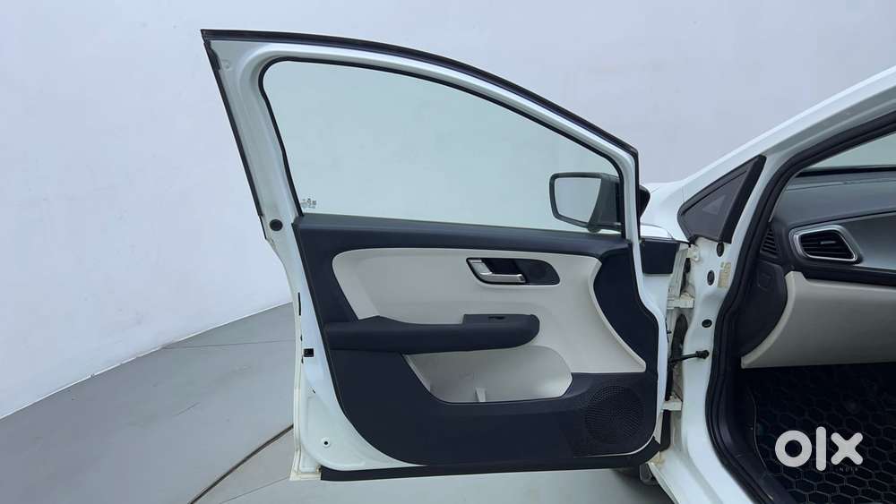 Tata Altroz 1.5 Xz Plus Diesel, 2022, Diesel
