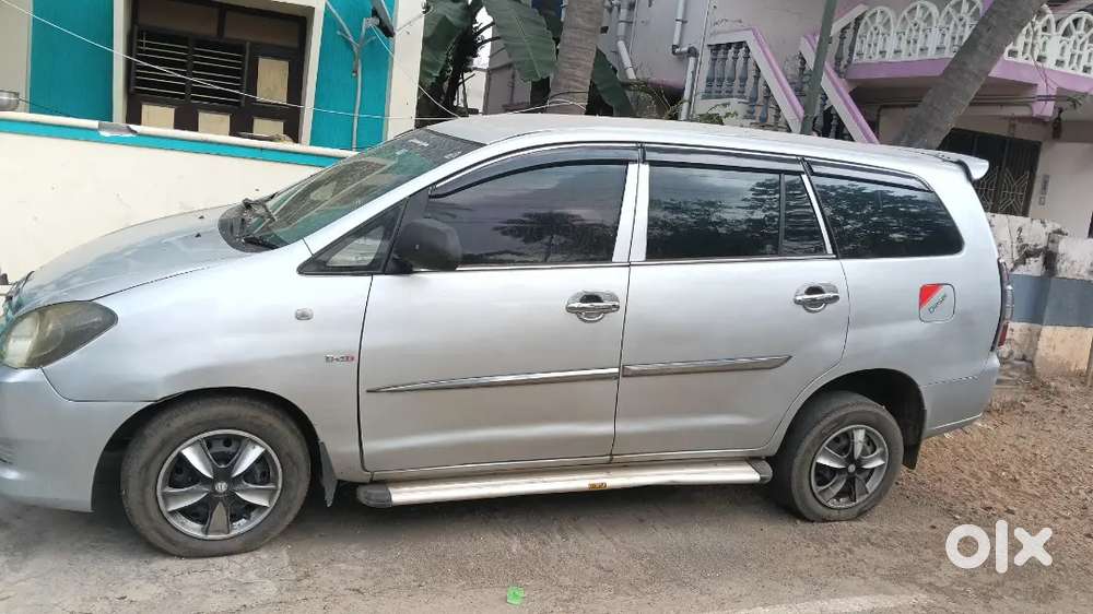 Toyota Innova 2005 Diesel Well Maintained