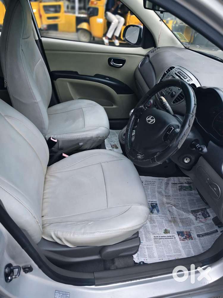 Hyundai I10 Sportz At, 2011, Petrol