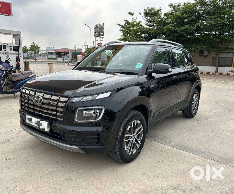 Hyundai Venue Sx Mt, 2023, Diesel