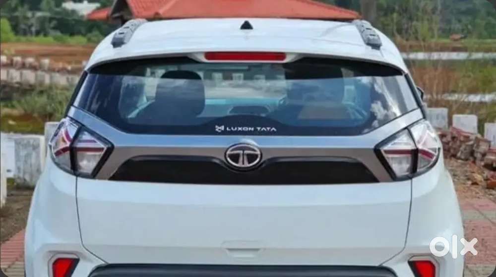 Tata Nexon 1.2  Xm Turbo 110 Ps Bsi 2018