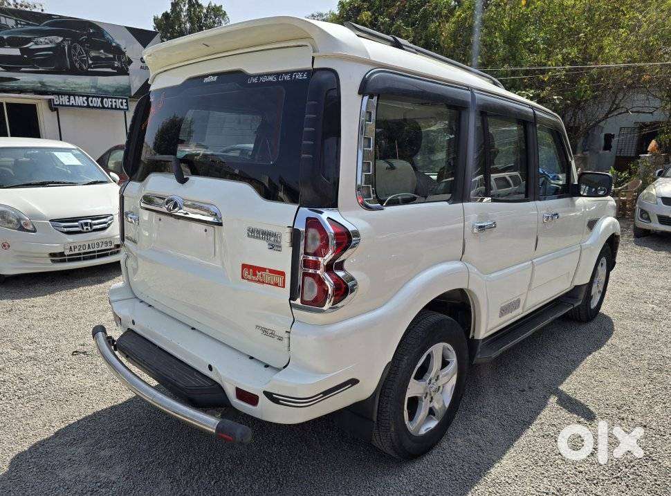 Mahindra Scorpio Classic 2.2 S 11 Mt 7 Str, 2018, Diesel