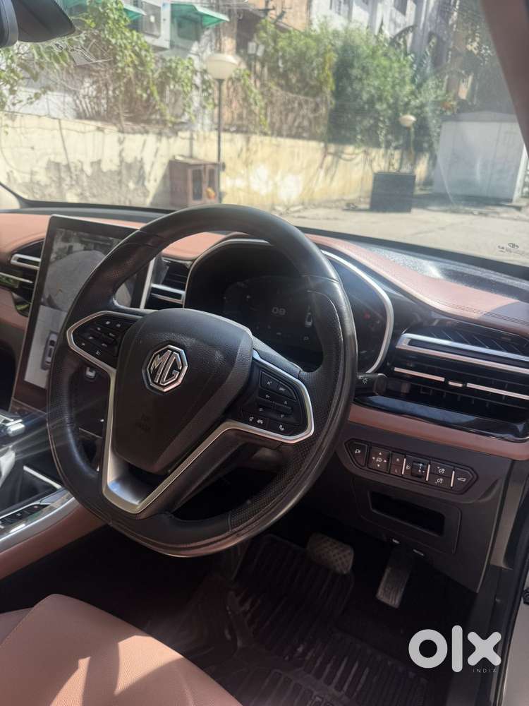 Mg Hector Plus 1.5 Sharp Turbo Cvt 6 Str, 2023, Petrol