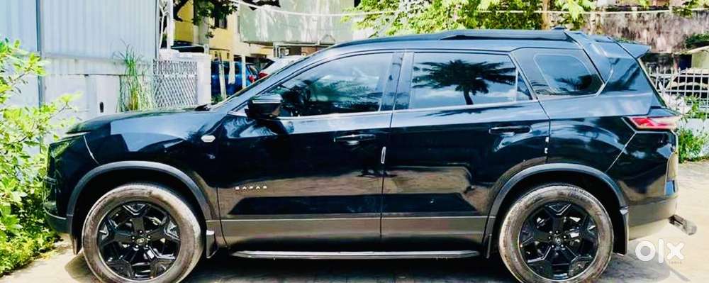 Tata Safari Accomplished Plus Dark Edition, 2024, Diesel
