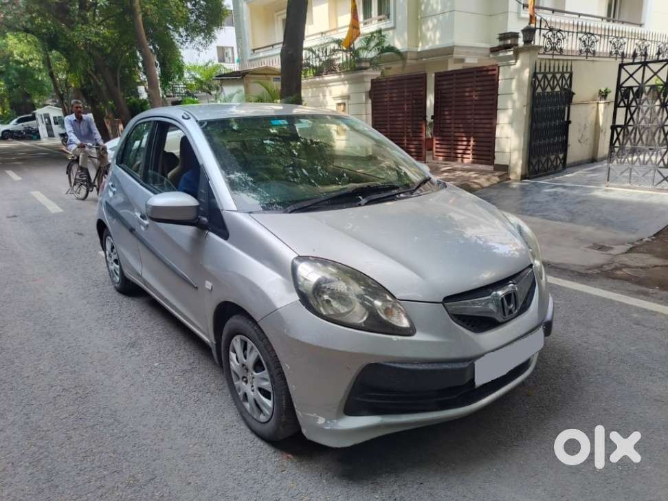 Honda Brio V Automatic, 2013, Petrol