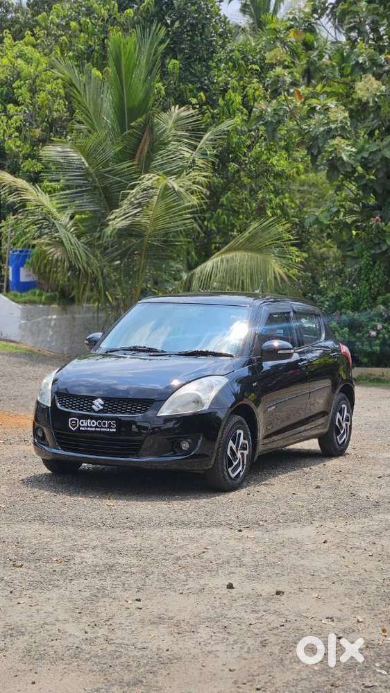 Maruti Suzuki Swift Vxi + Manual, 2012, Petrol