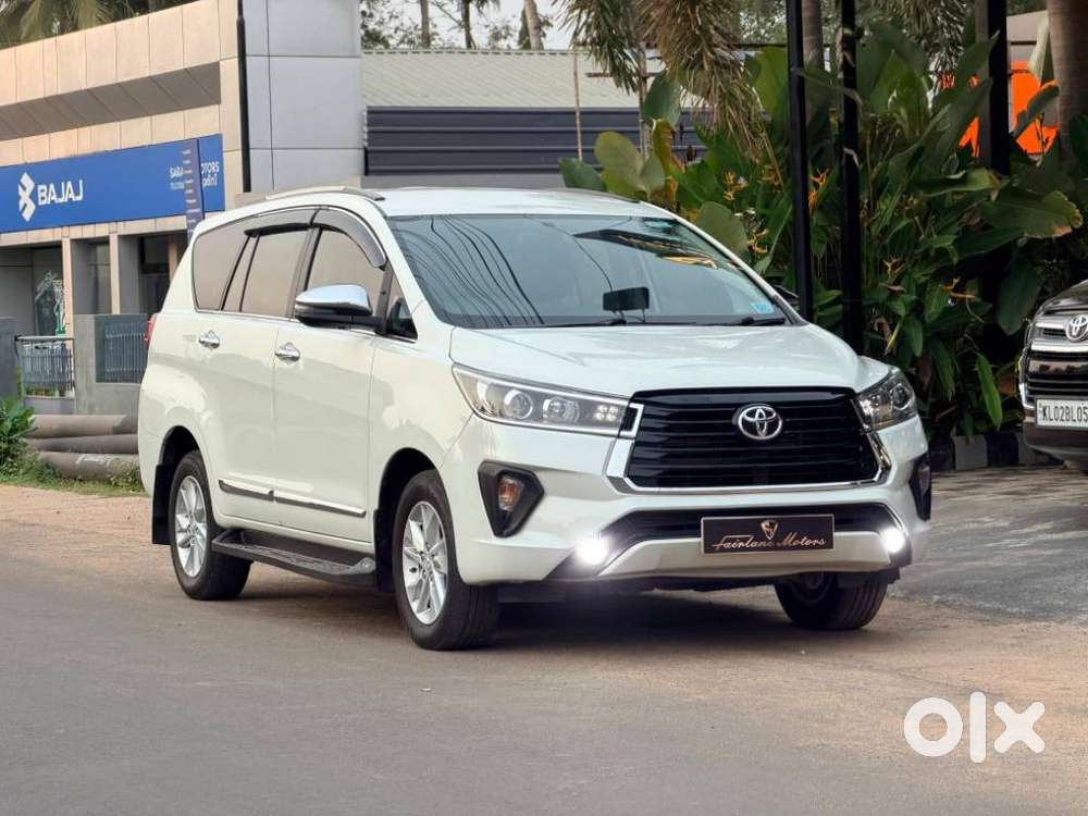 Toyota Innova Crysta 2.8z Automatic, 2017, Diesel