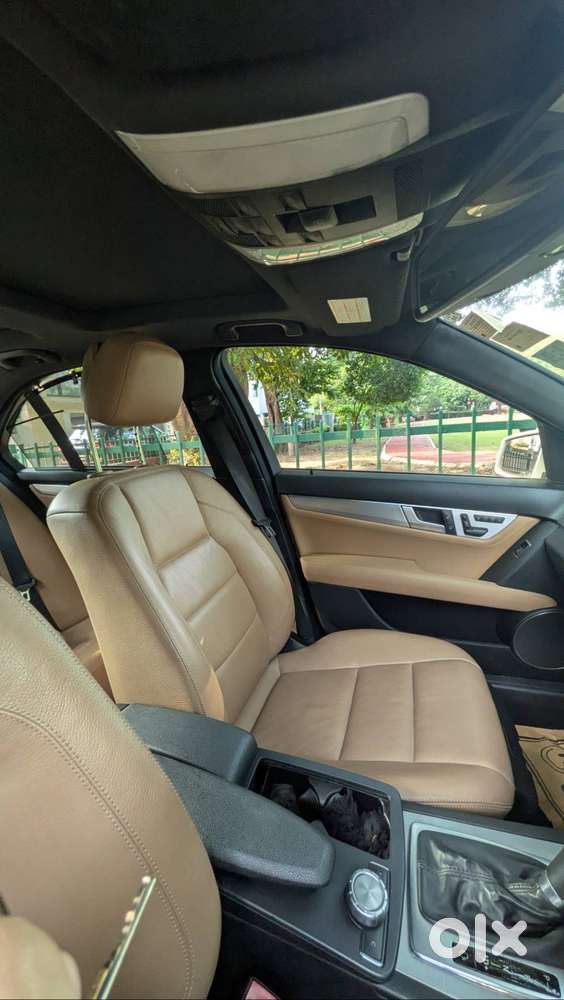 Mercedes-benz C200 Cgi Avantgarde | Just 21,000 Kms | Rare Low-mileage