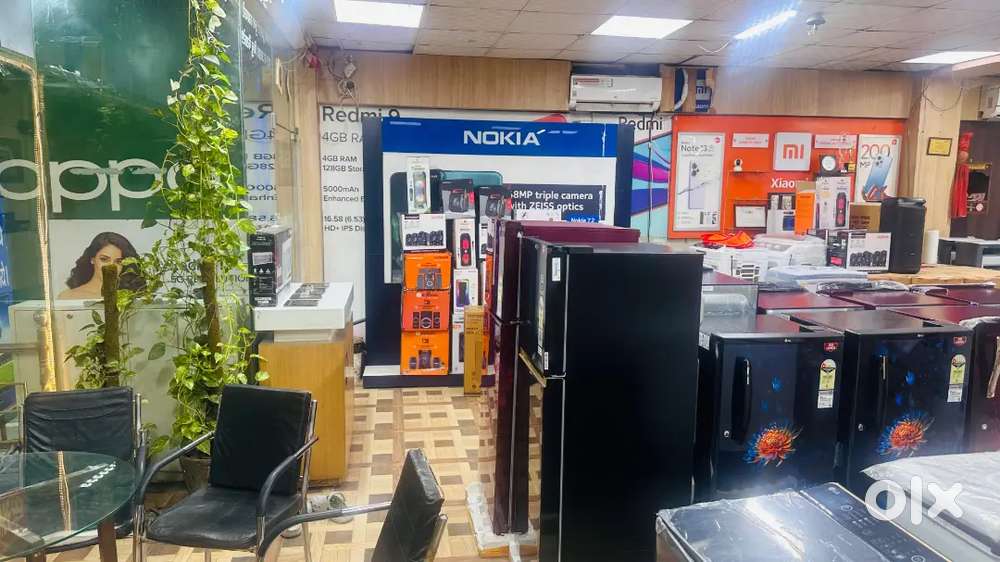20+ Years Running Mobile & Electronics Store for Sale  5000 Sq Ft  M