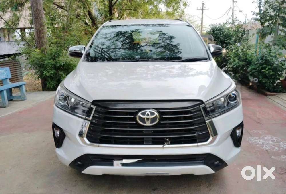 Toyota Innova Crysta 2022 Petrol Well Maintained