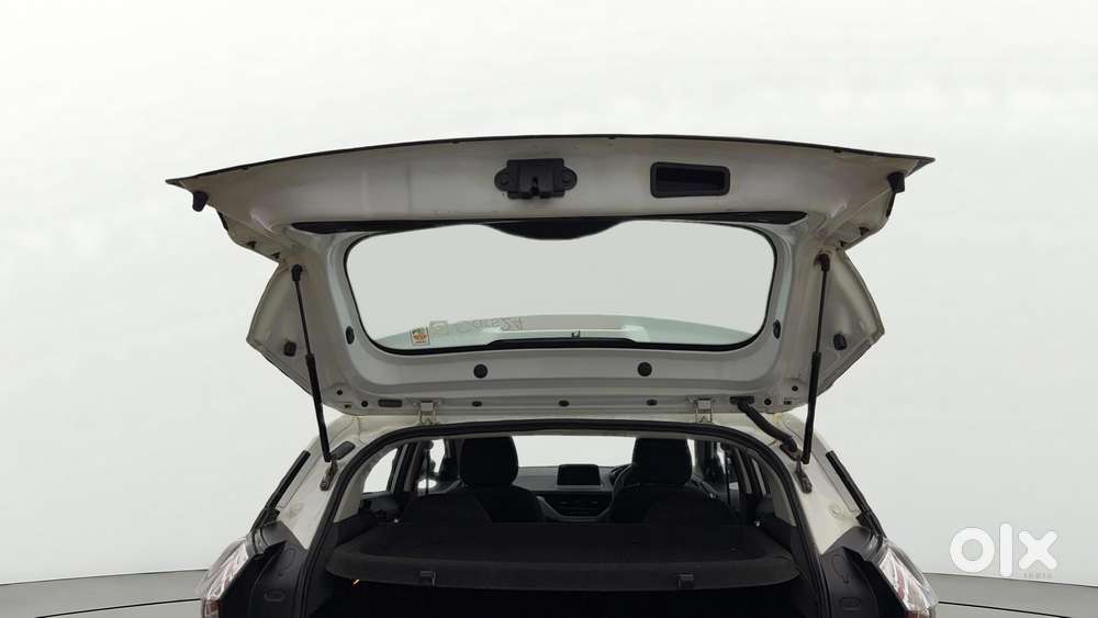 Tata Nexon 1.5 Revotorq Xma Plus (s) Amt, 2022, Petrol