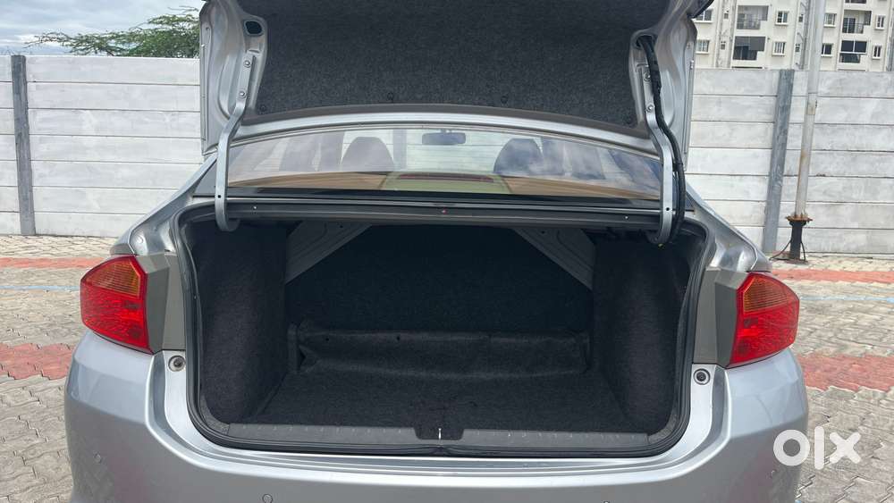 Honda City 1.5 V 5th Gen I-vtec Mt, 2022, Petrol