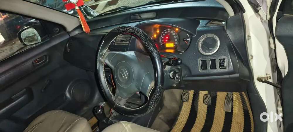 Gadi Parking Ki Problem Ki Vajah Se Sale Kar Rahe Hai