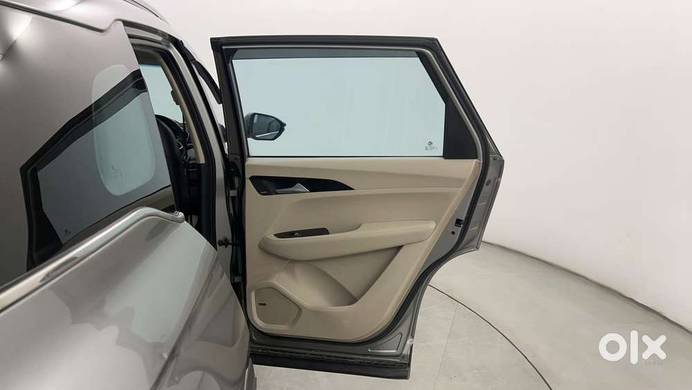 Mg Hector 1.5 Hybrid Sharp, 2021