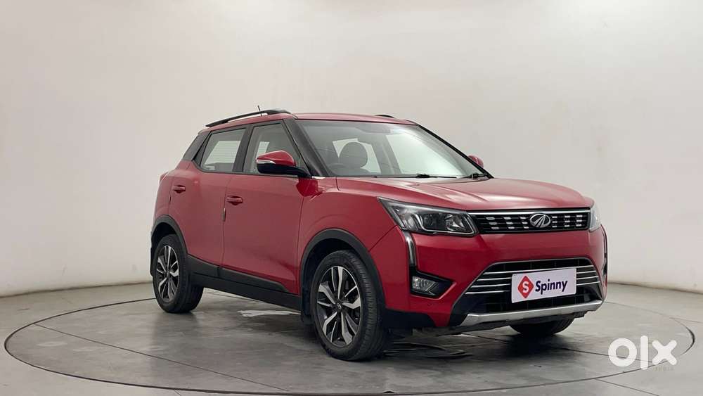 Mahindra Xuv300 1.2 W8 (o) Amt Petrol, 2022, Petrol