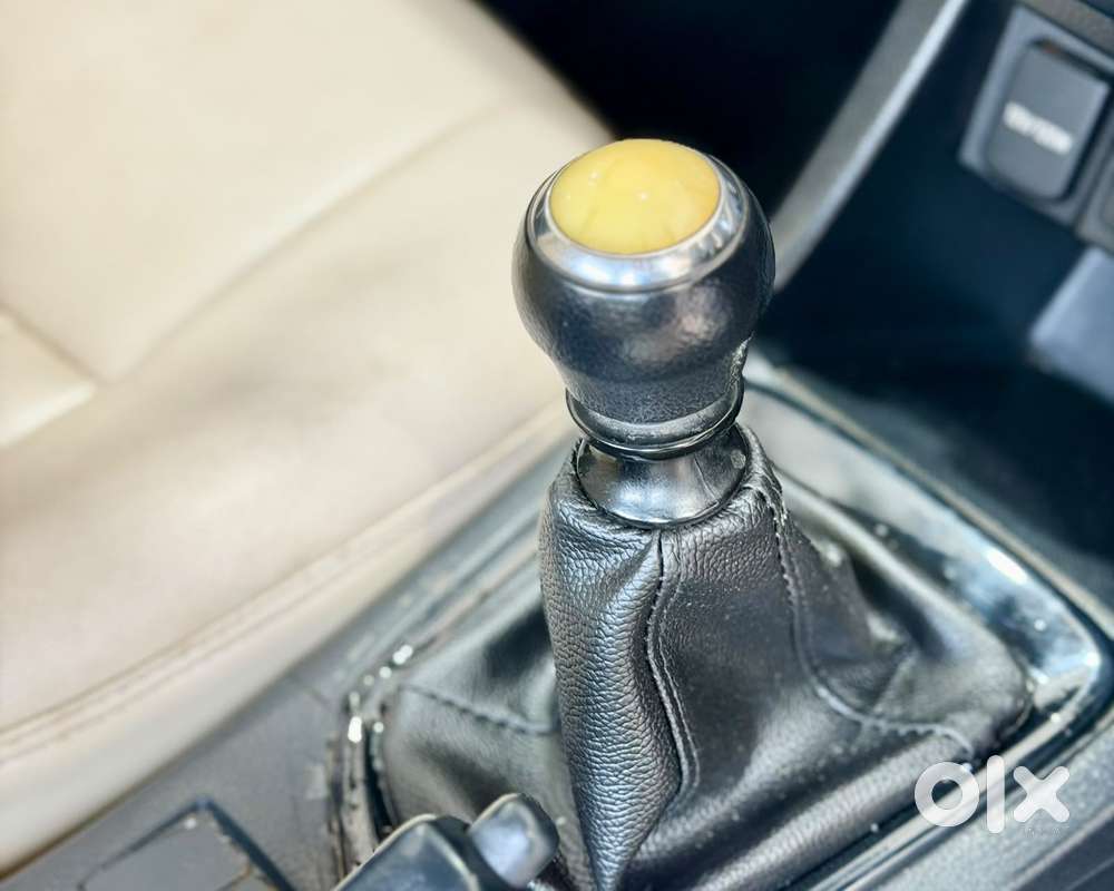 Toyota Corolla Altis 1.8 J, 2014, Petrol