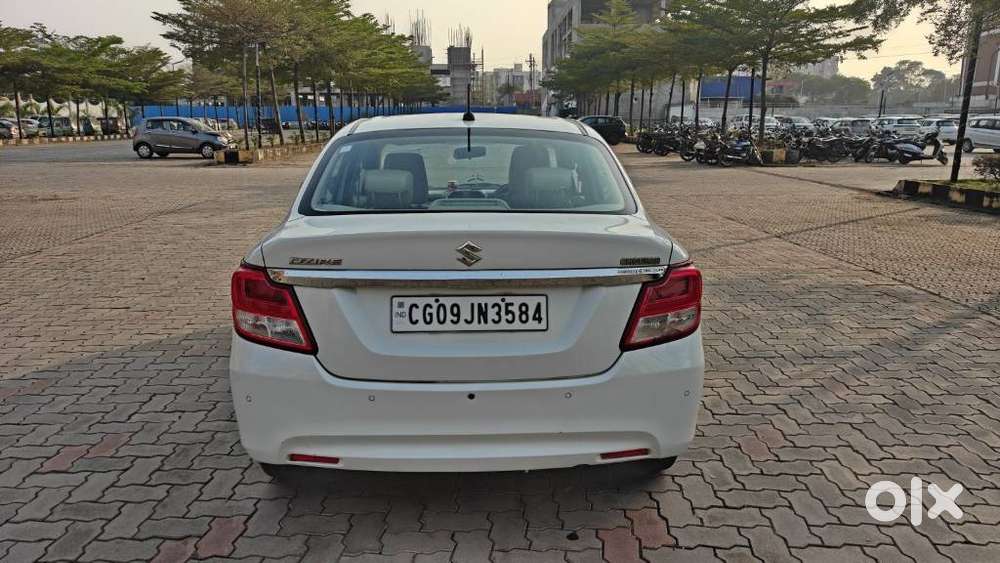 Maruti Suzuki Dzire Vxi Ags, 2022, Petrol