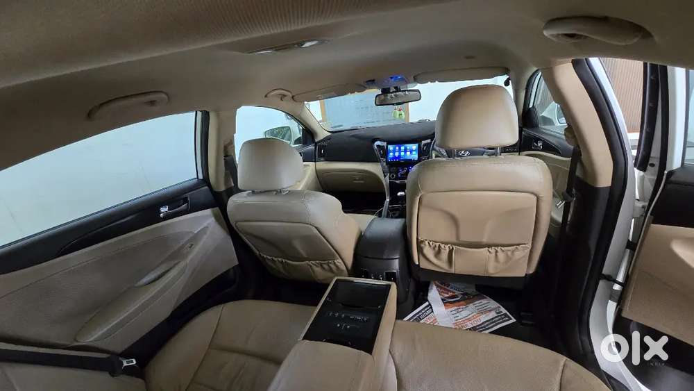 Luxury, Less Driven, Well Maintained Hyundai Sonata