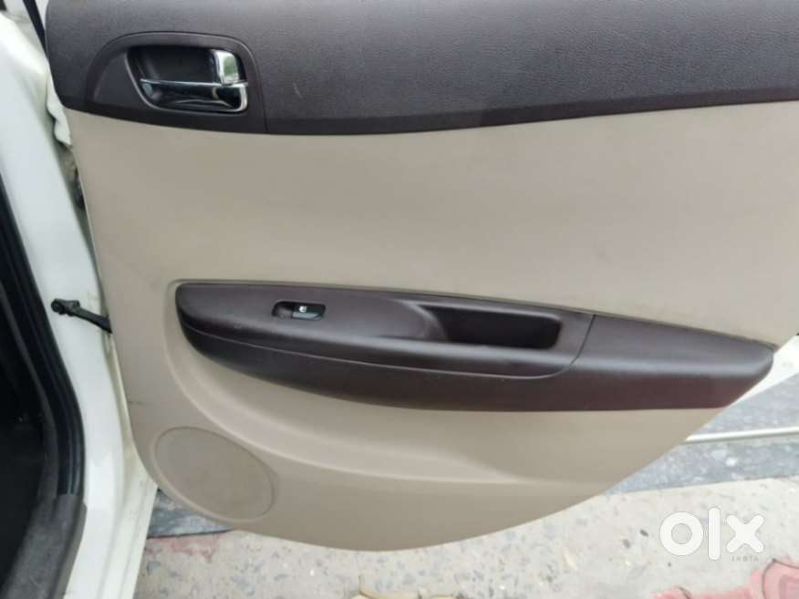 Hyundai I20 Magna 1.2 Mt, 2011, Petrol