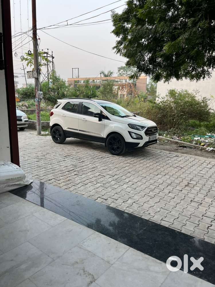 Ford Ecosport 2019 Km Driven Top Model With Sunroof
