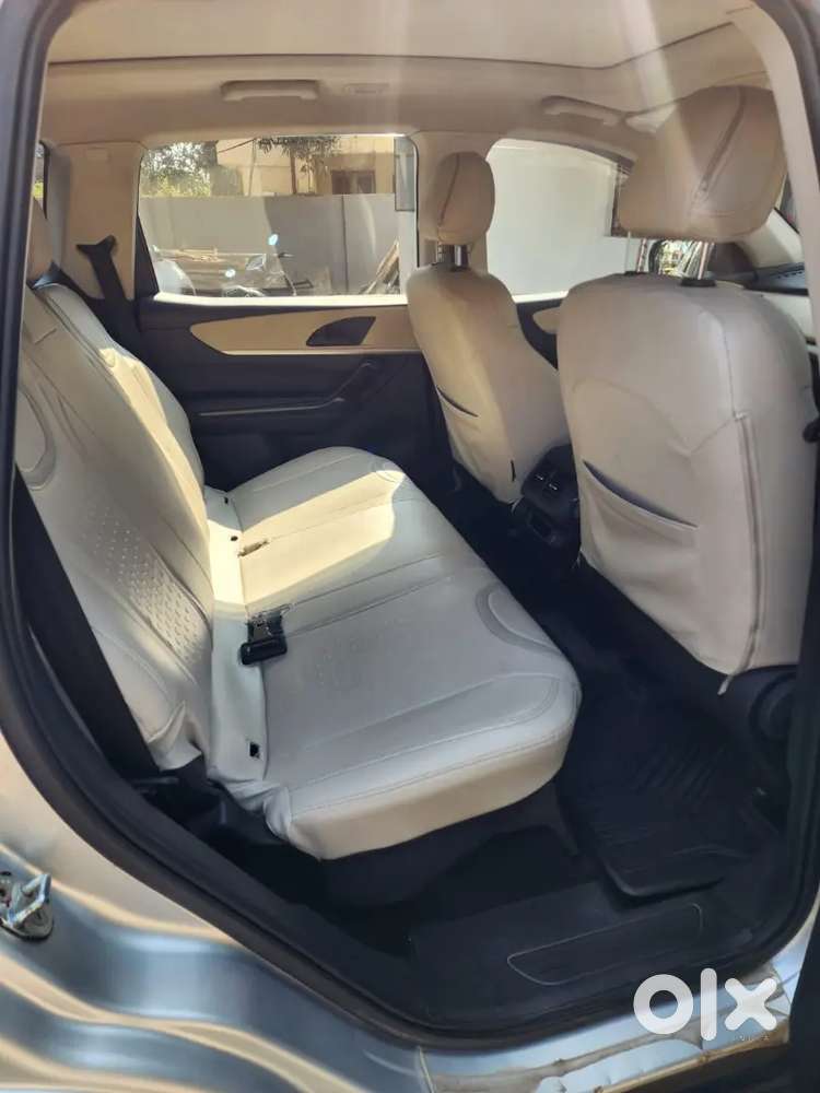 Mahindra Xuv700 2022 Diesel 80000 Km Driven