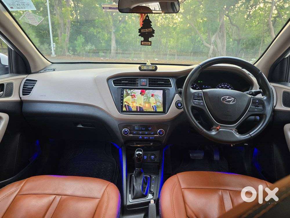Hyundai I20 Asta (o) 1.2 Mt Dual Tone, 2019, Cng & Hybrids