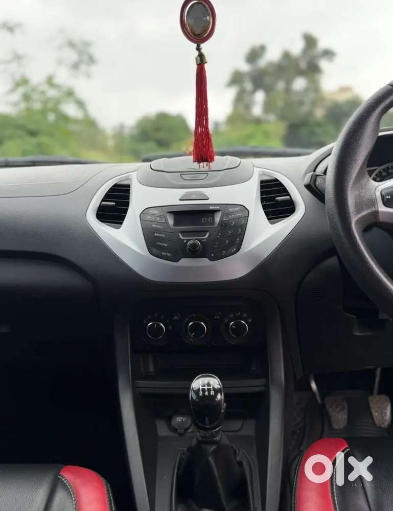 Ford Figo 2016 Petrol 95000 Km Driven.