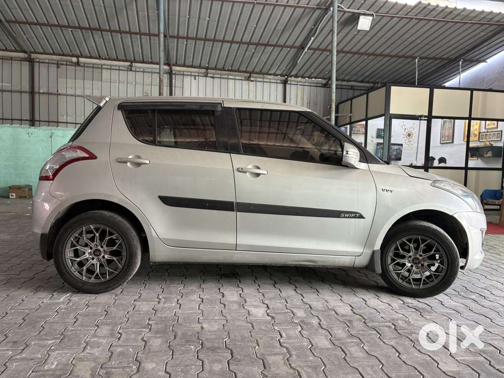 Maruti Suzuki Swift 1.3 Zxi, 2017, Petrol