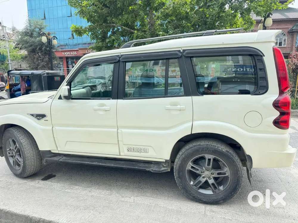 Mahindra Scorpio 2018 Diesel 68000 Km Driven