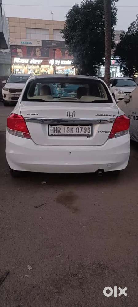 Honda Amaze 2015 Diesel Well Maintained