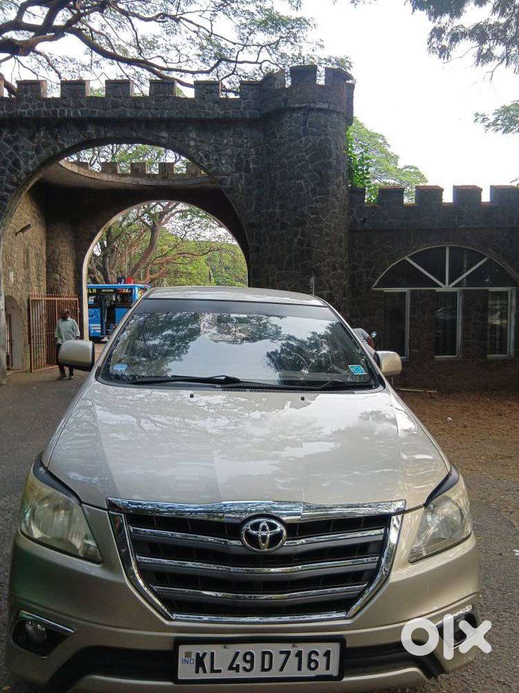 Toyota Innova 2012-2013 2.5 E Diesel Ms 7-seater, 2013, Diesel