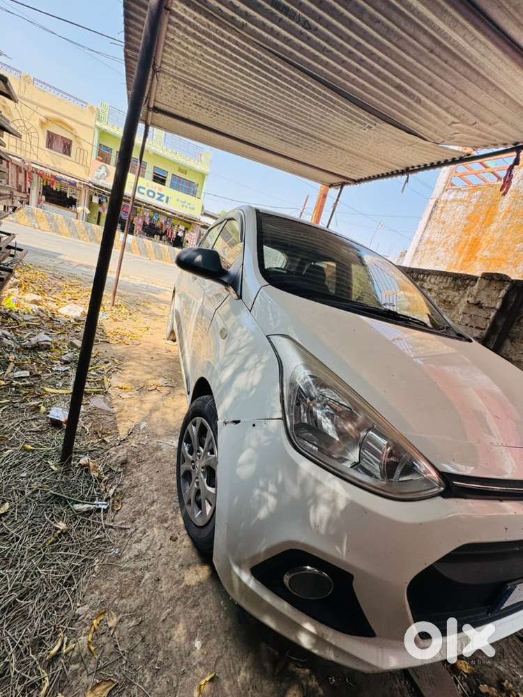 Hyundai Grand I10 2015 Petrol Well Maintained