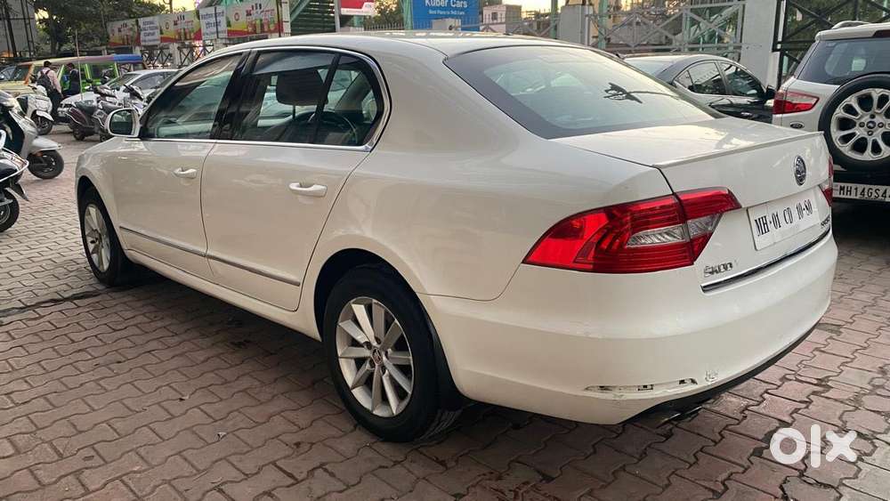 Skoda Superb 2013-2015 Elegance 1.8 Tsi Mt, 2015, Petrol