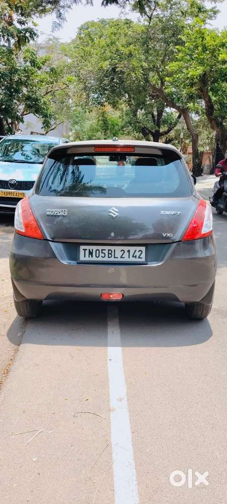 Maruti Suzuki Swift Vxi + Manual, 2017, Petrol