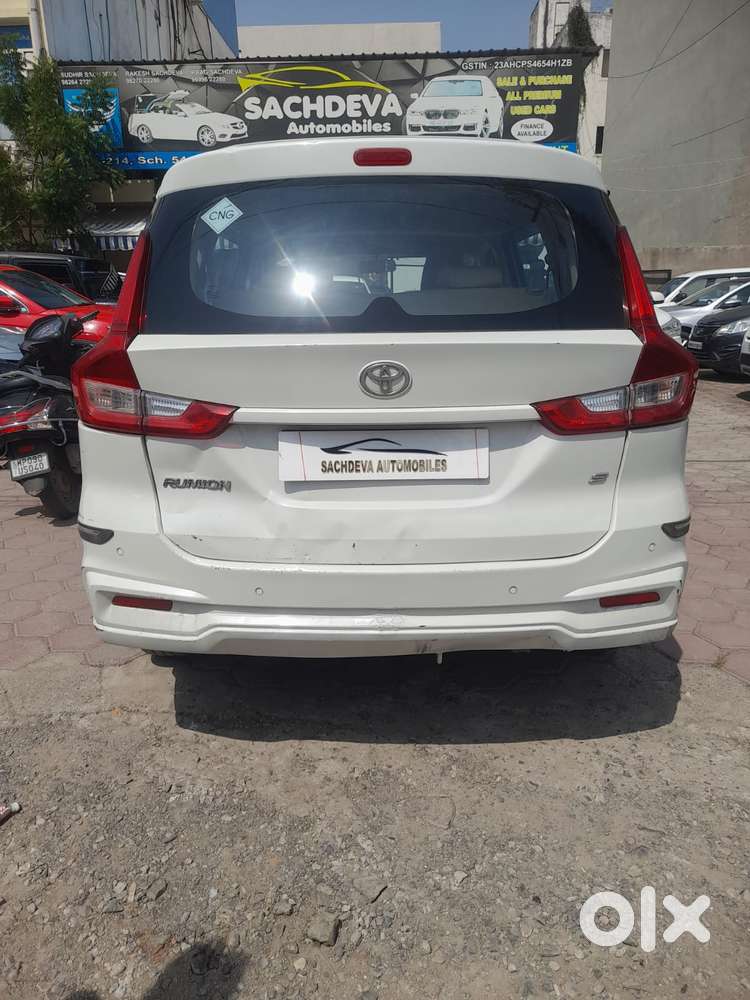 Toyota Rumion S Cng, 2024, Petrol