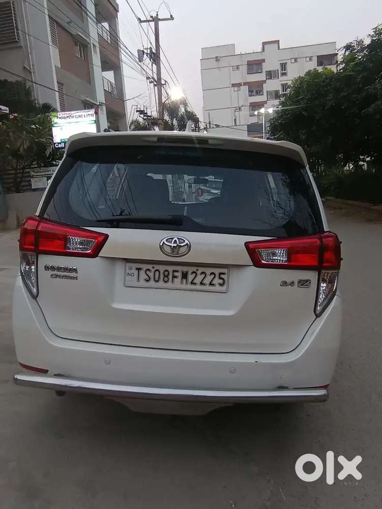 Toyota Innova Crysta 2017 Diesel  Manual