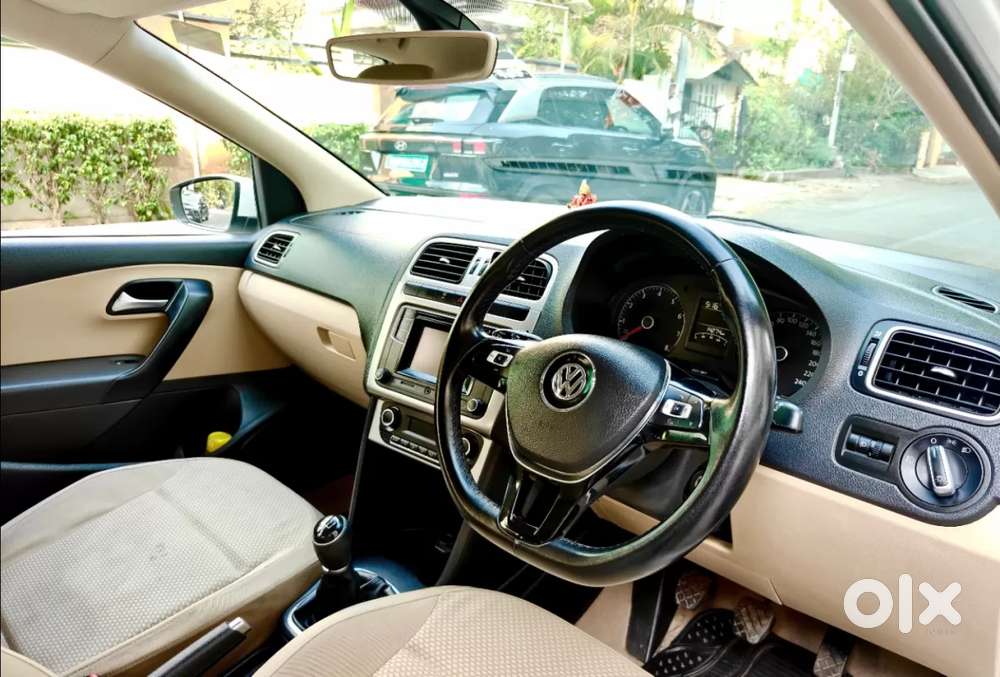 Volkswagen Polo Petrol Highline 1.2l, 2016, Petrol