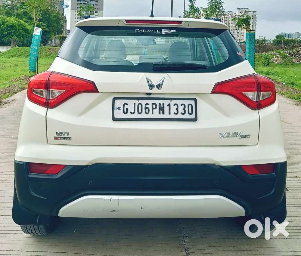 Mahindra Xuv300 W8 Amt Diesel, 2023, Diesel