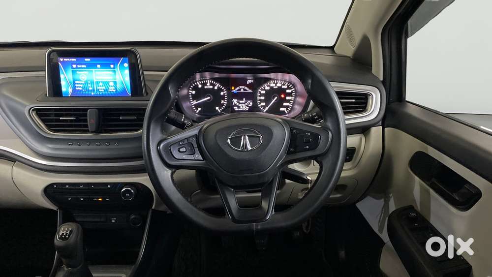 Tata Altroz Xm Plus Petrol, 2023, Petrol