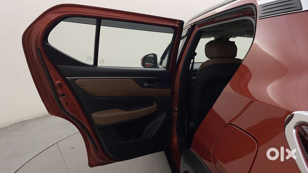 Honda Elevate Zx Mt, 2023, Petrol