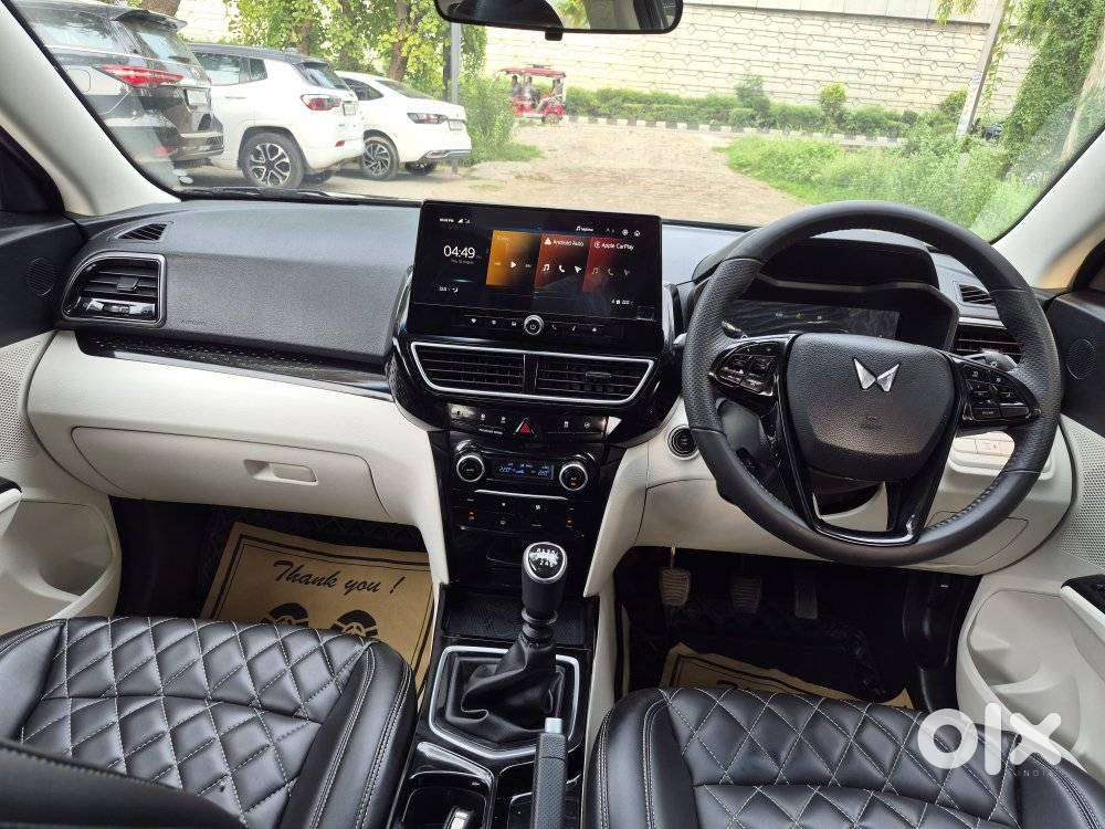 Mahindra Xuv 3xo Ax5 Ds Mt, 2025, Diesel
