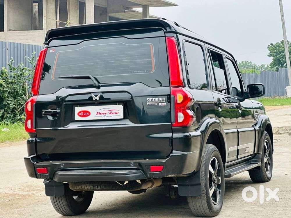 Mahindra Scorpio Classic 2.2 S 11 Mt 7 Str, 2024, Diesel
